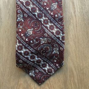 VINTAGE 1970’s LILLY DACHE BROWN NECKTIE